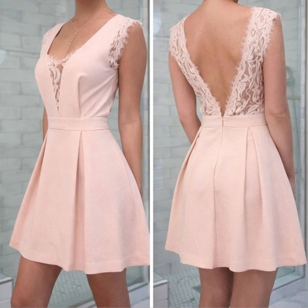 BCBGeneration Pink Blush Mini Dress Eyelash Lace Trim Size 4 Hoco Prom Night Out